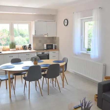 Voeroesko Apartmanhaz * Балатональмади