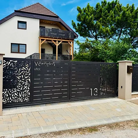 Apartman Vöröskő
